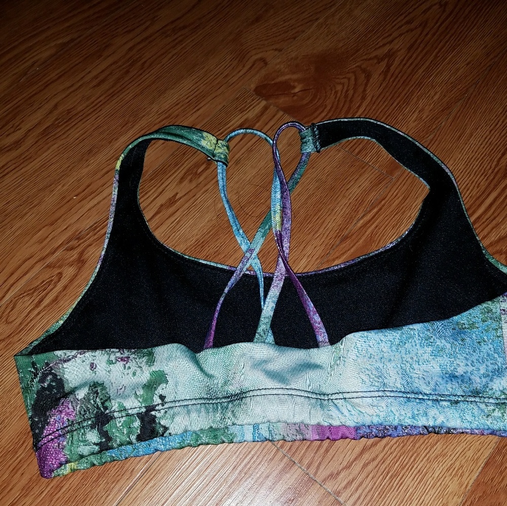 Onzie sports bra